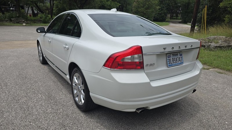 Volvo S80 Vehicle Image 4