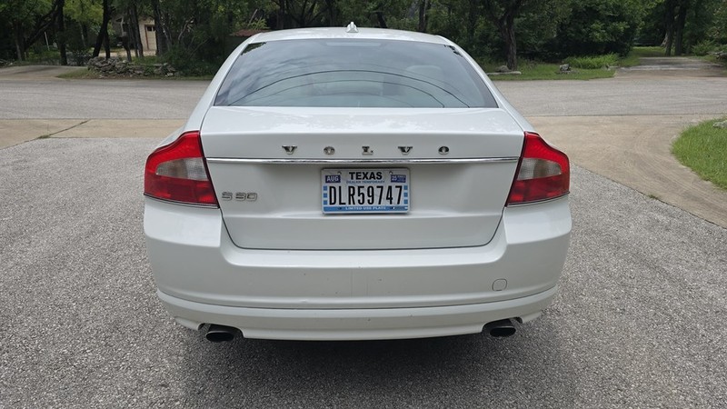 Volvo S80 Vehicle Image 5