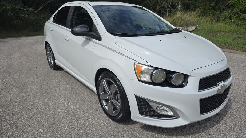 Chevrolet SONIC Vehicle Image 8