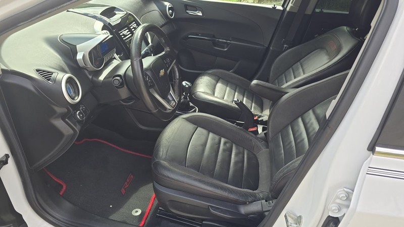 Chevrolet SONIC Vehicle Image 10