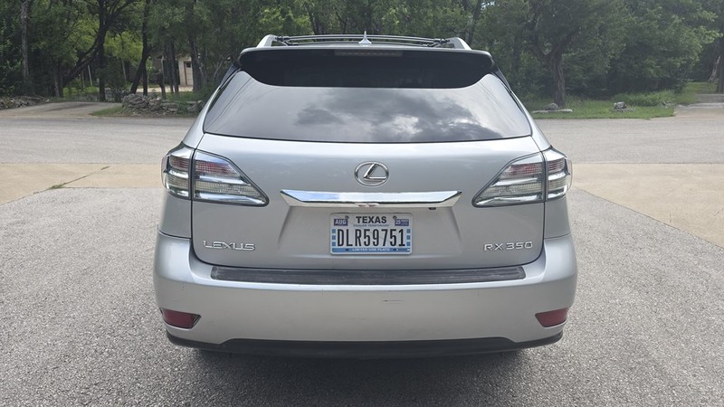 Lexus RX Vehicle Image 5