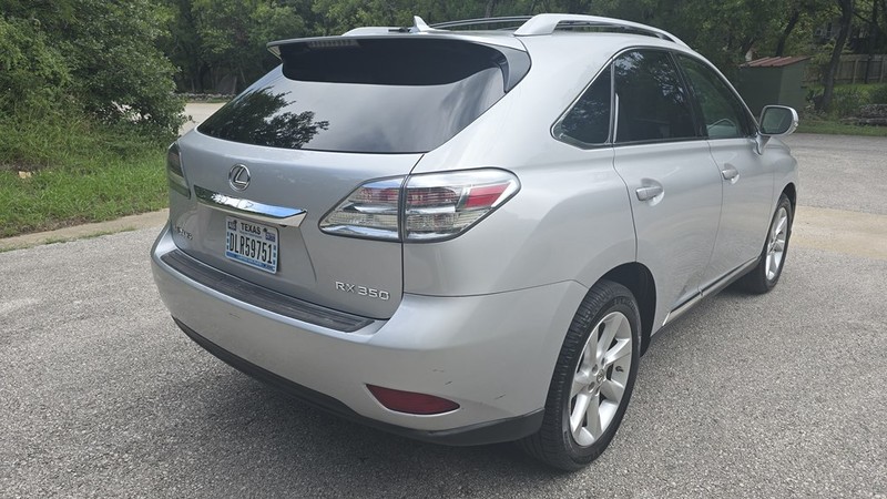Lexus RX Vehicle Image 6