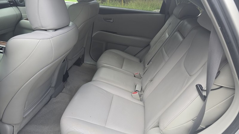 Lexus RX Vehicle Image 11