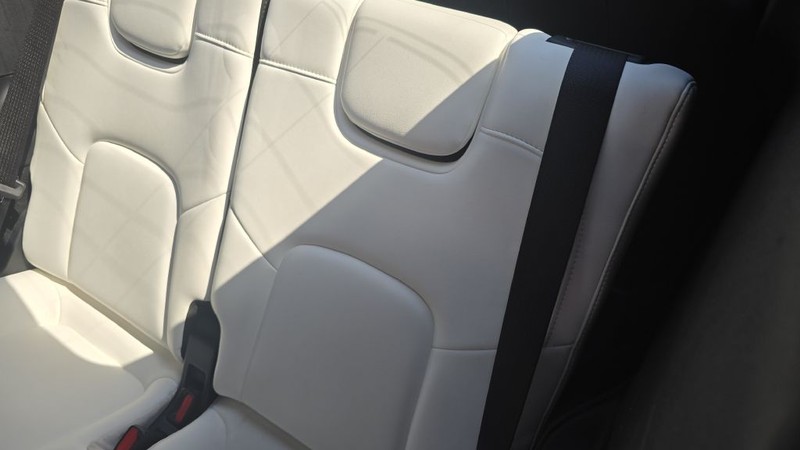 Tesla MODEL Y Vehicle Image 11