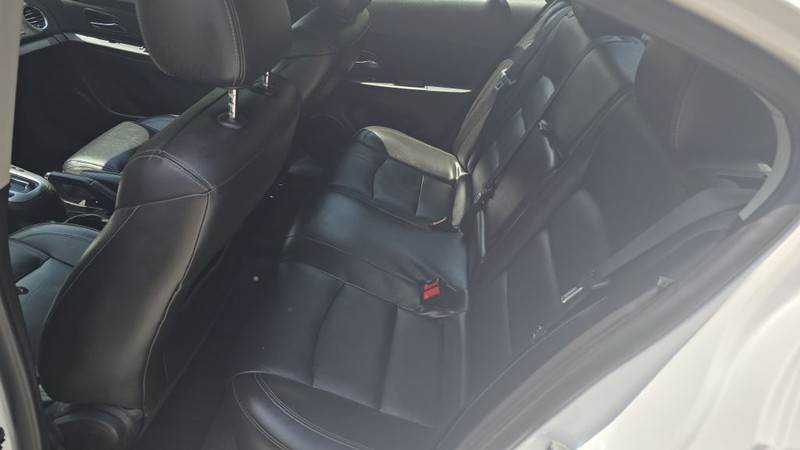 Chevrolet CRUZE LIMITED Vehicle Image 10