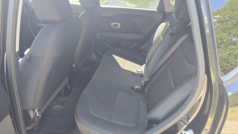 Kia SOUL Vehicle Image 10