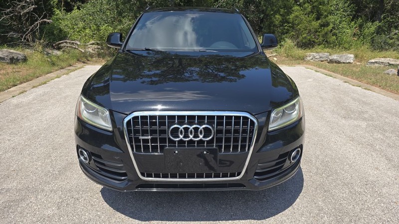 Audi Q5 Vehicle Image 8