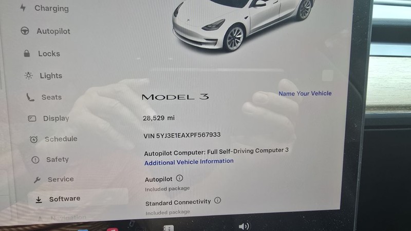 Tesla Model 3 Vehicle Image 13