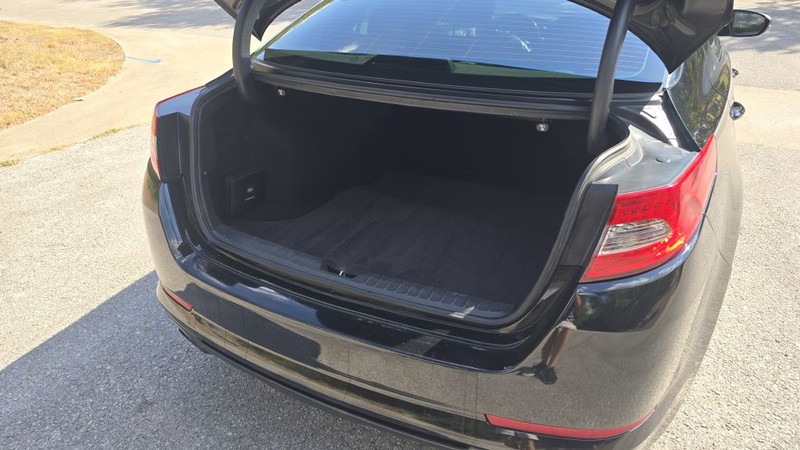 Kia OPTIMA Vehicle Image 13