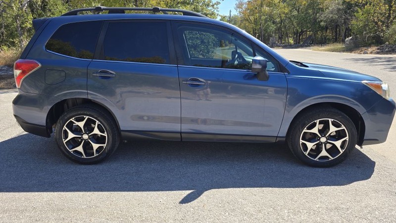 Subaru FORESTER Vehicle Image 7