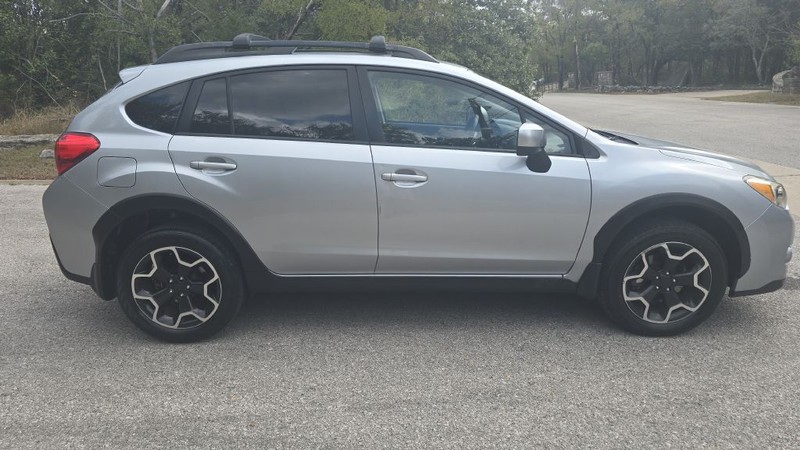 Subaru XV CROSSTREK Vehicle Image 7