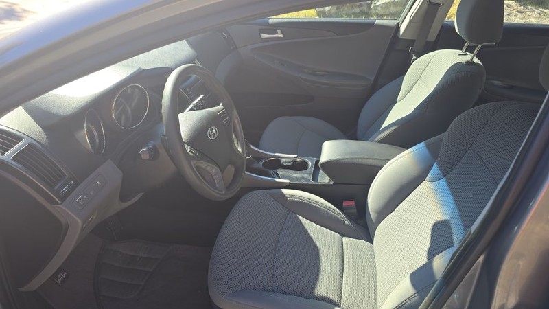 Hyundai SONATA Vehicle Image 10