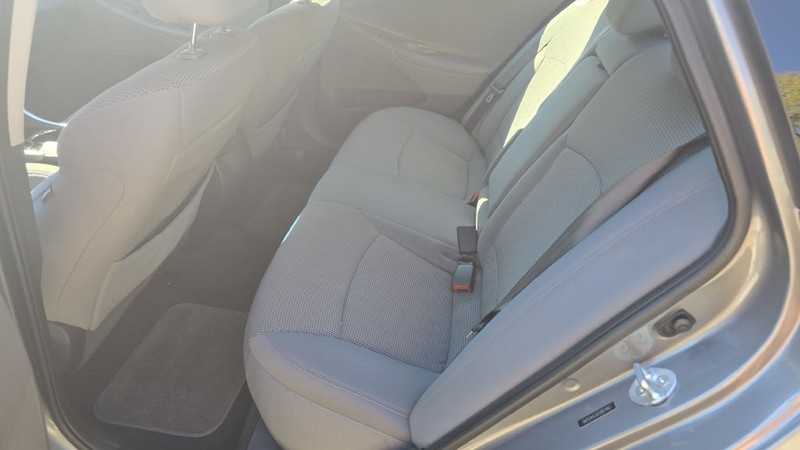 Hyundai SONATA Vehicle Image 11