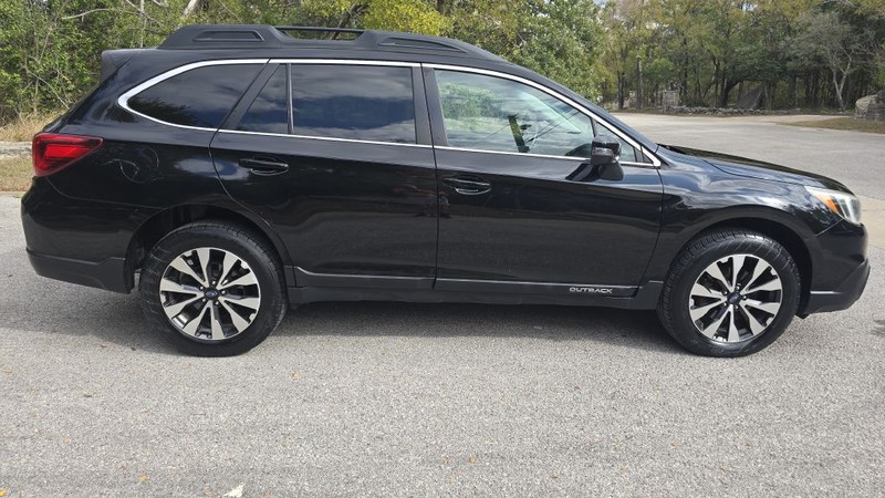 Subaru OUTBACK Vehicle Image 7