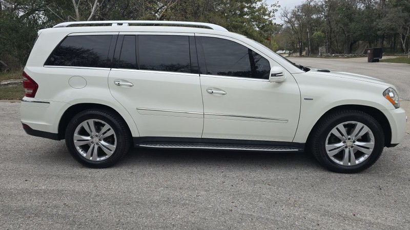 Mercedes-Benz GL-Class Vehicle Image 7