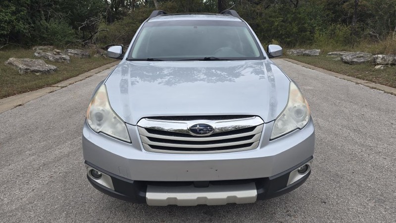 Subaru OUTBACK Vehicle Image 9