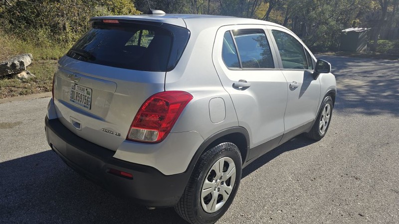 Chevrolet Trax Vehicle Image 6