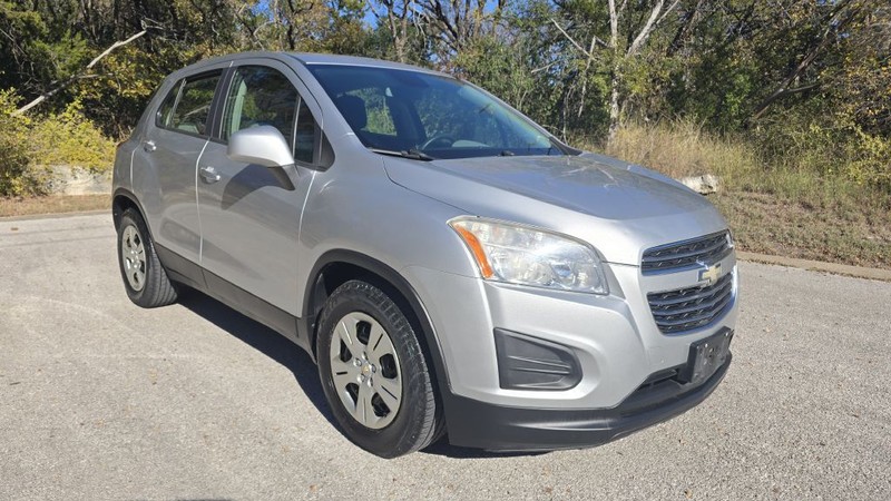 Chevrolet Trax Vehicle Image 8