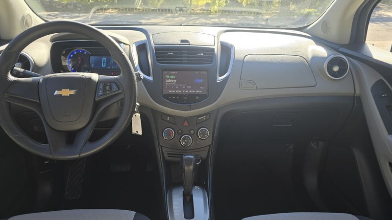 Chevrolet Trax Vehicle Image 12