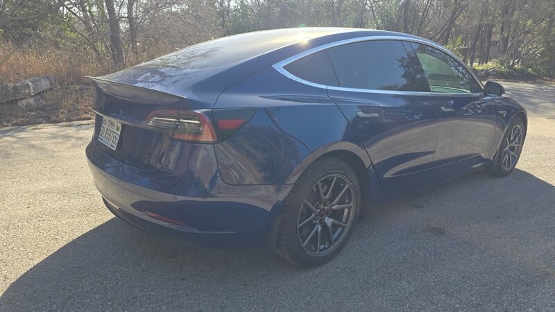 Tesla Model 3 Standard Range Plus Vehicle Image 6
