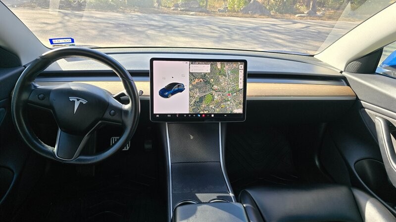 Tesla Model 3 Standard Range Plus Vehicle Image 12