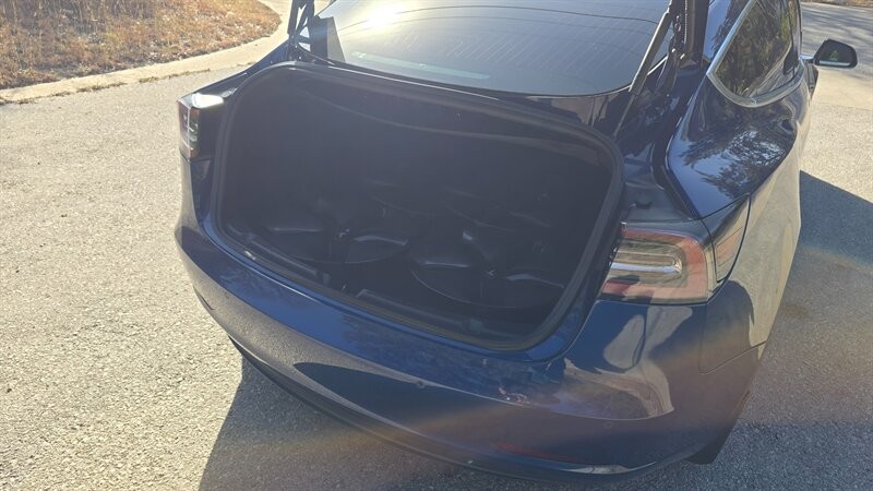 Tesla Model 3 Standard Range Plus Vehicle Image 13