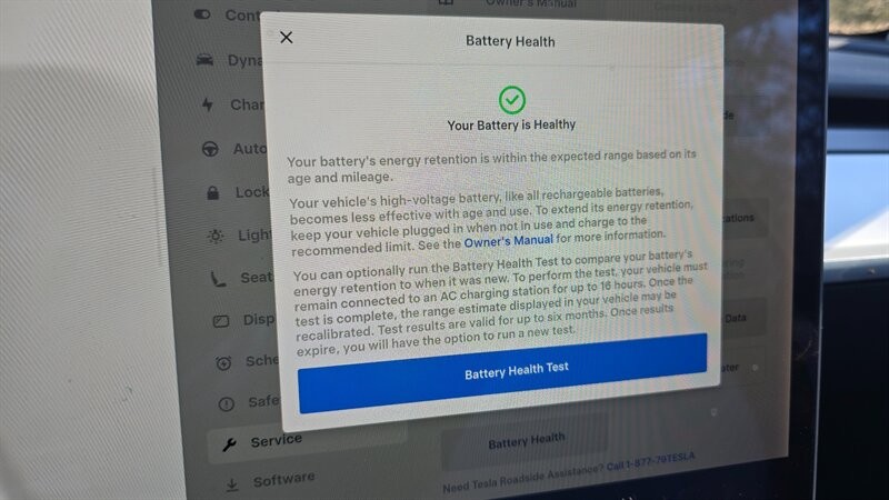 Tesla Model Y Vehicle Full-screen Gallery Image 17
