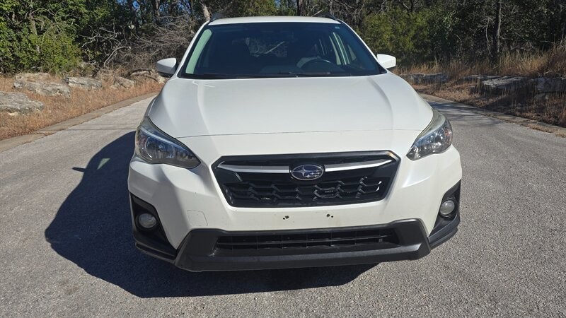 Subaru Crosstrek Vehicle Image 9