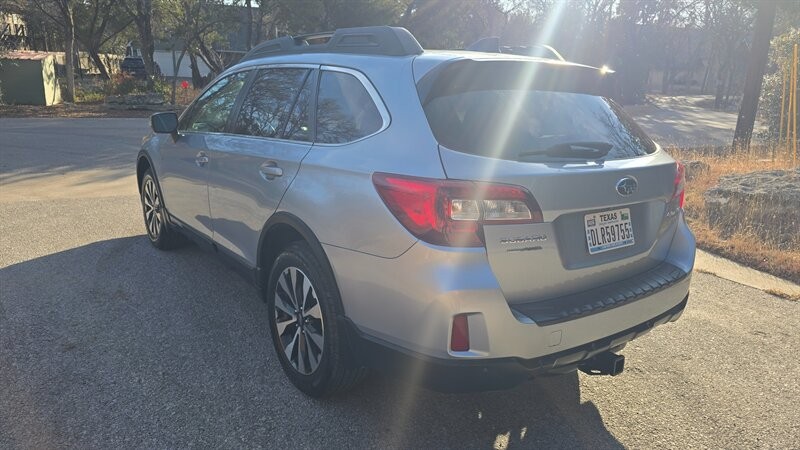 Subaru Outback Vehicle Image 4
