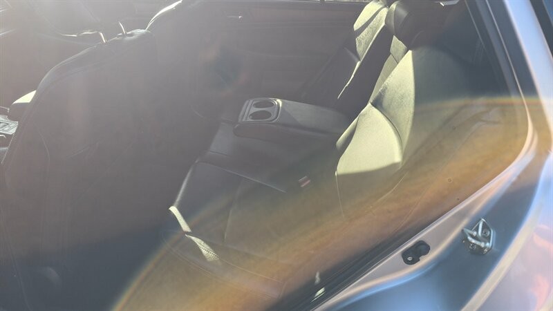 Subaru Outback Vehicle Image 11