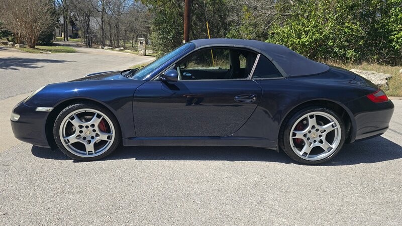 Porsche 911 Vehicle Image 3