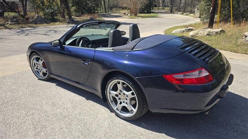 Porsche 911 Vehicle Image 5