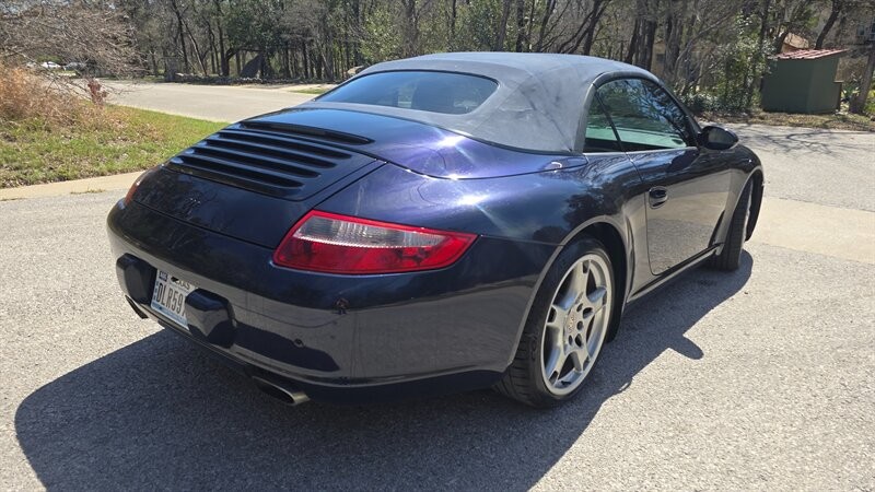 Porsche 911 Vehicle Image 7