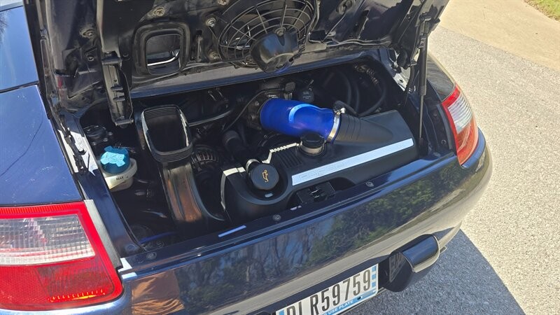 Porsche 911 Vehicle Image 12