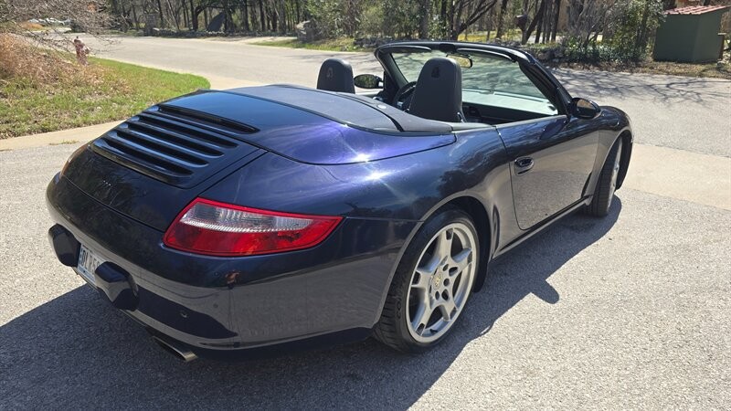 Porsche 911 Vehicle Image 15