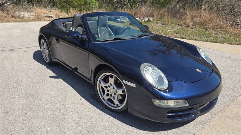 Porsche 911 Vehicle Image 17