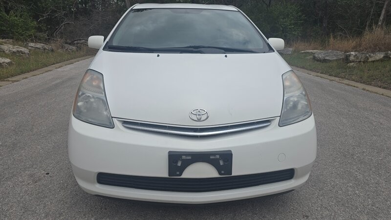 Toyota Prius Vehicle Image 9
