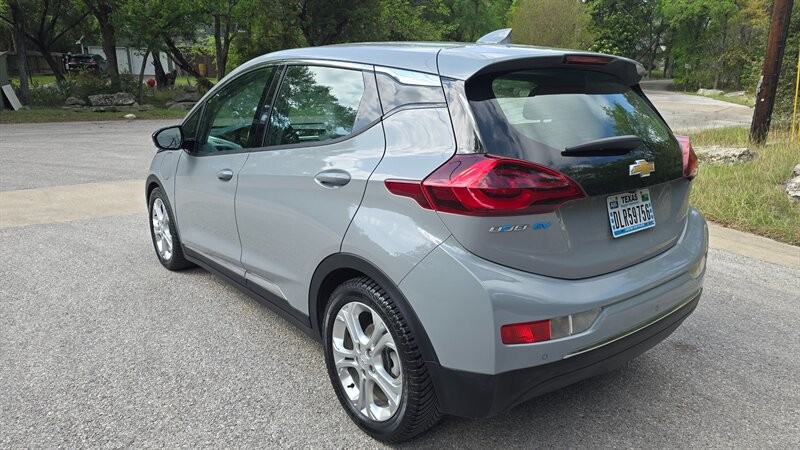 Chevrolet Bolt EV Vehicle Image 4