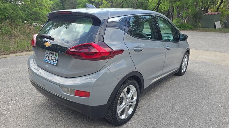 Chevrolet Bolt EV Vehicle Image 6