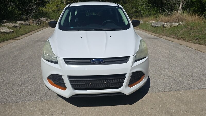 Ford Escape Vehicle Image 9