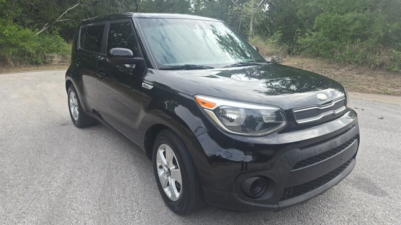 Kia Soul Vehicle Image 8
