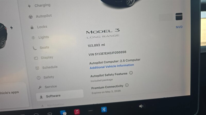 Tesla Model 3 Vehicle Image 15