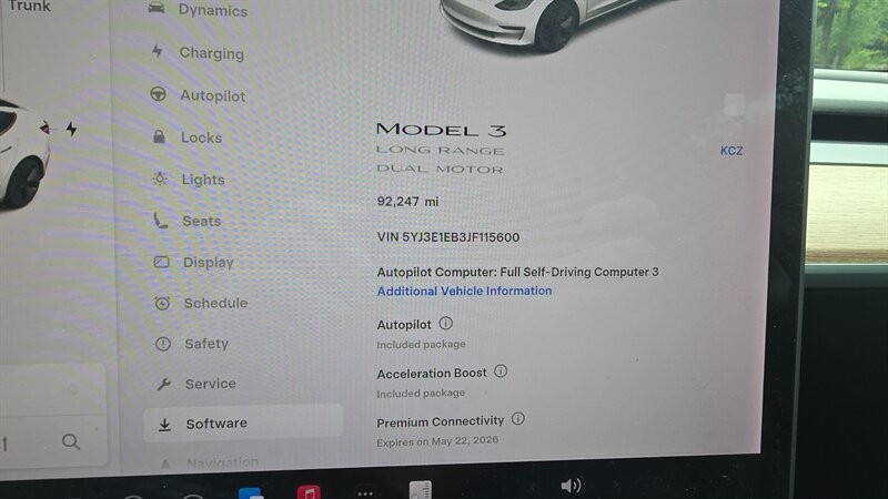 Tesla Model 3 Vehicle Image 14