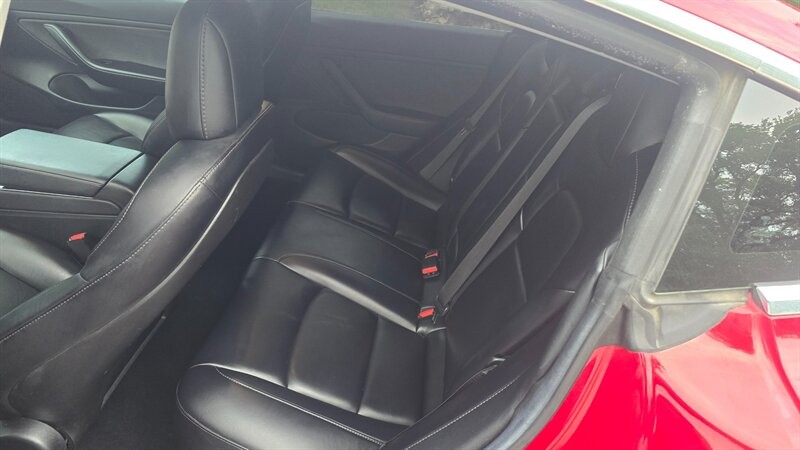 Tesla Model 3 Vehicle Image 12