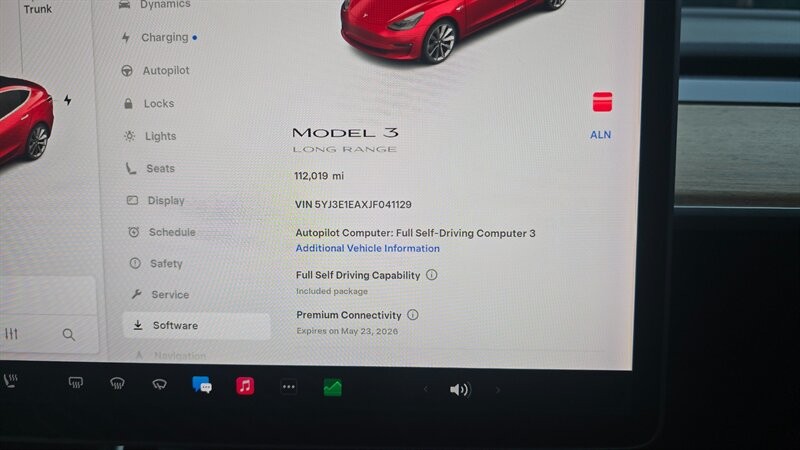 Tesla Model 3 Vehicle Image 14
