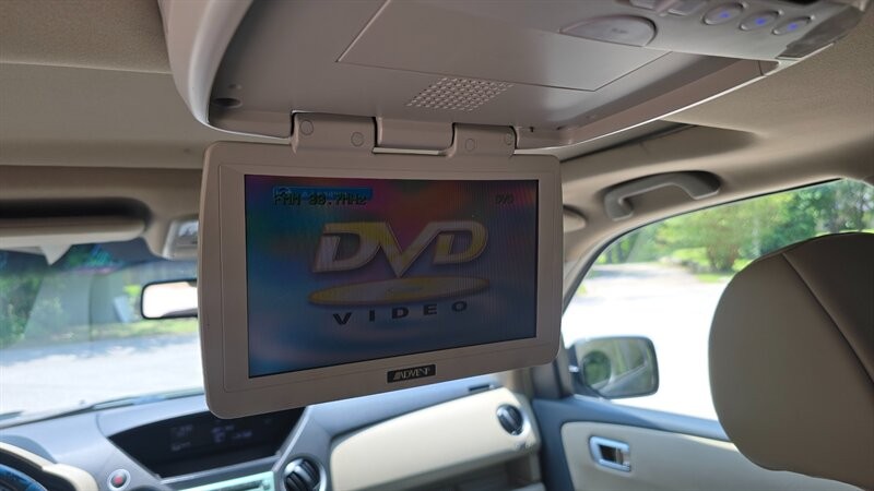 Honda Pilot Vehicle Image 14