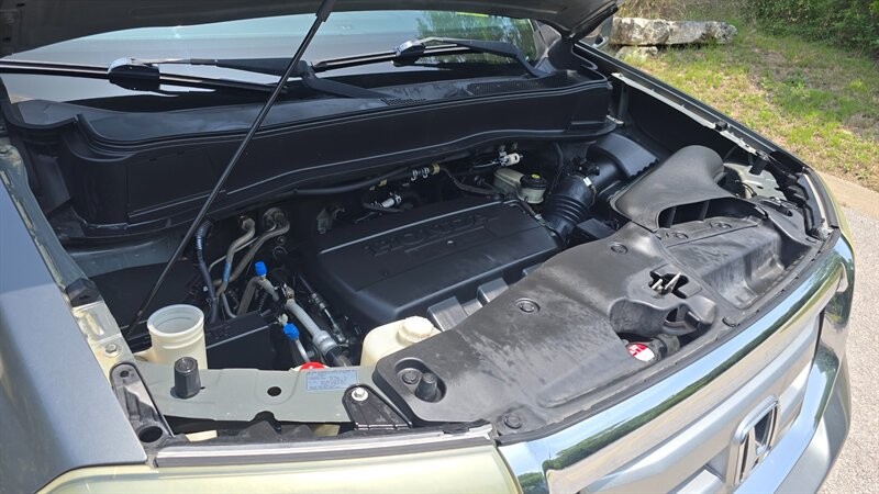 Honda Pilot Vehicle Image 16