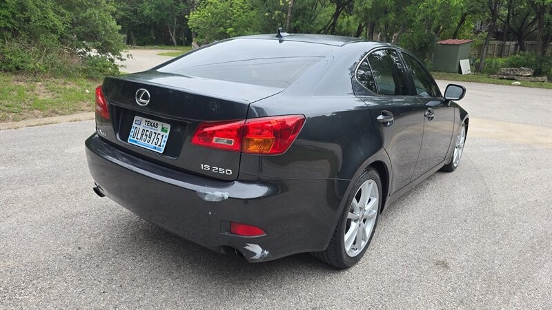 Lexus IS 250 Vehicle Image 6