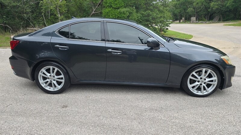 Lexus IS 250 Vehicle Image 7