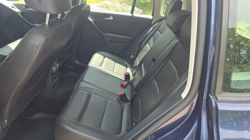Volkswagen Tiguan Vehicle Image 10